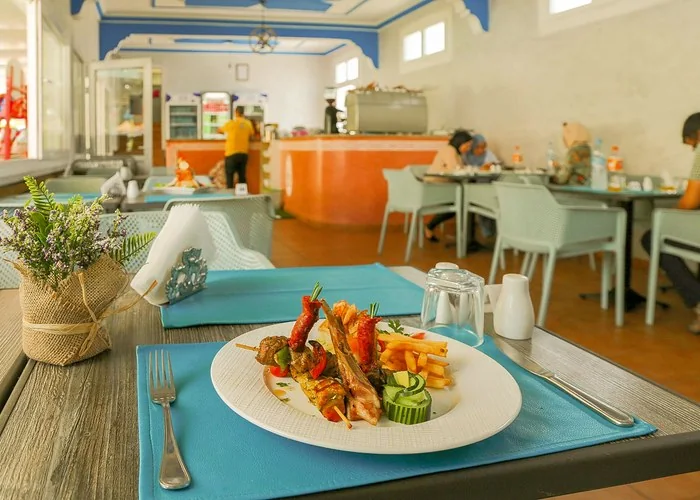 Repas servi dans un espace de restauration
