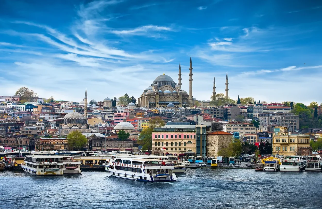Panorama urbain d’Istanbul et du Bosphore
